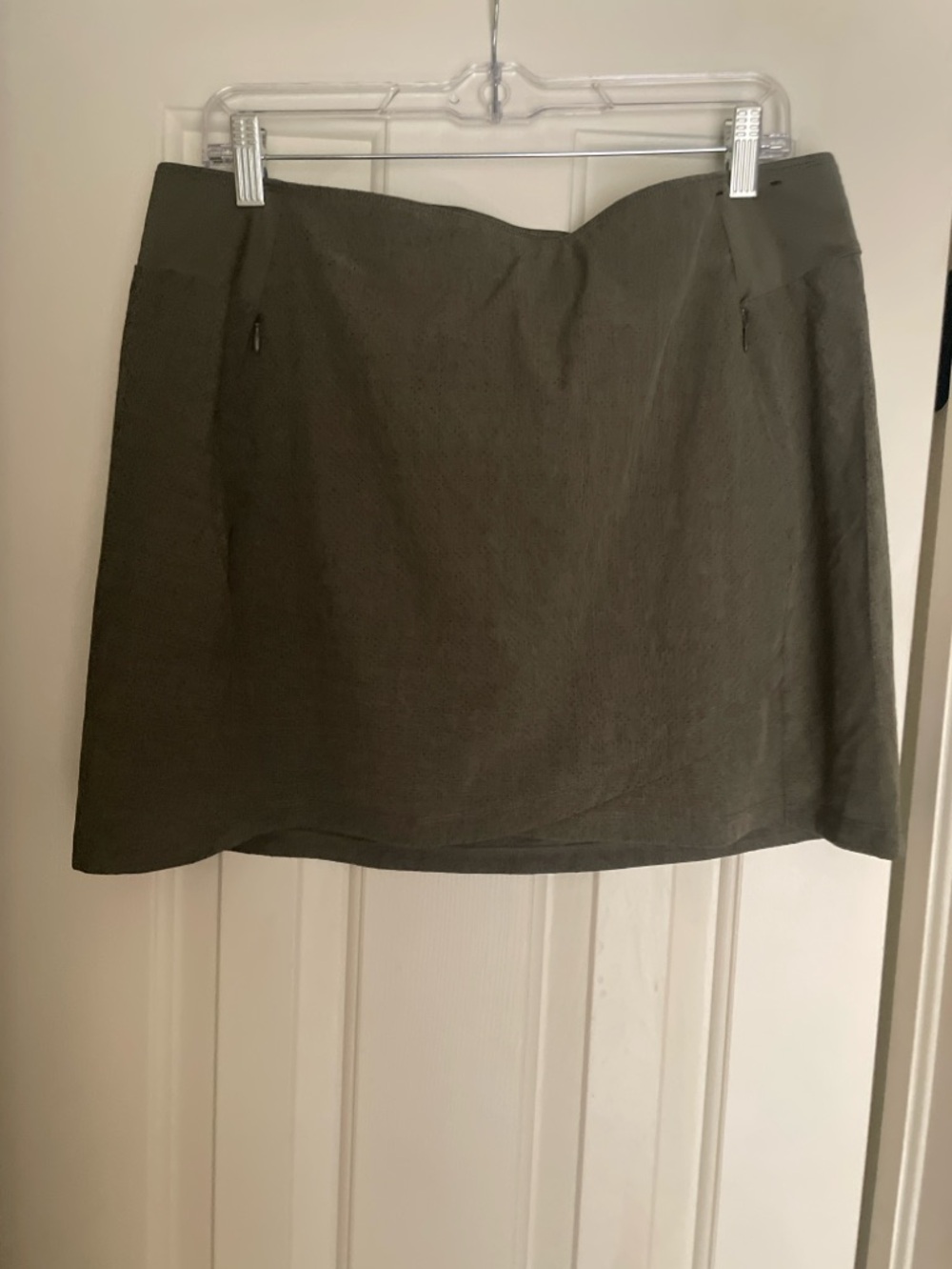 Callaway olive green golf skort size large